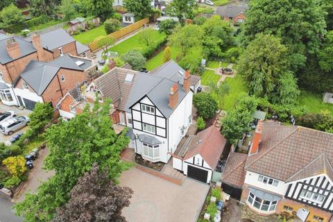 6 Bishops Road, Sutton Coldfield, B73 6HX