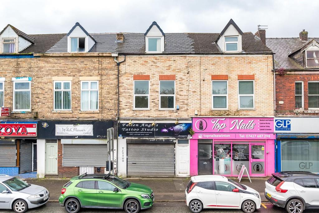 Bolton Road, Swinton M27 2 bed apartment £695 pcm (£160 pw)