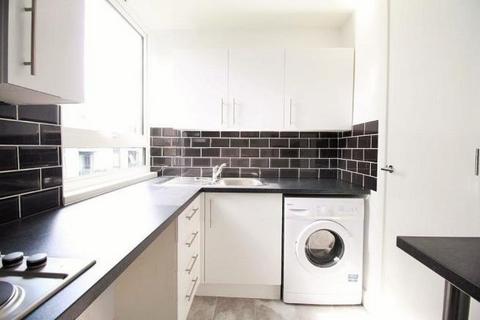 Studio to rent, Hilltop House, Hornsey Lane, Archway, London, N6
