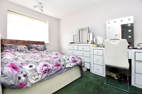 23 Bruntcliffe Drive, Morley, Leeds, LS27 0NF
