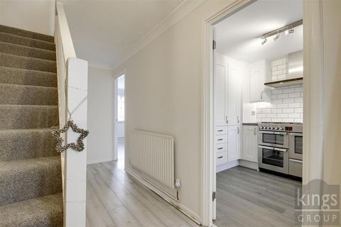 84 Barrowfield Close, London, N9 0HB