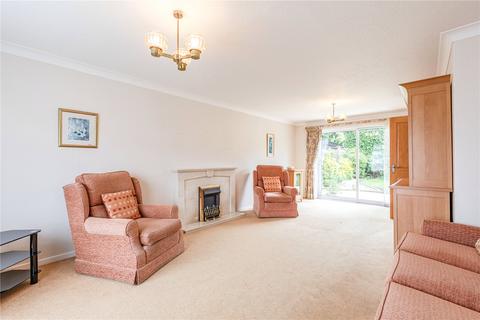 6 Acacia Close, Woodham, Addlestone, KT15 3SJ