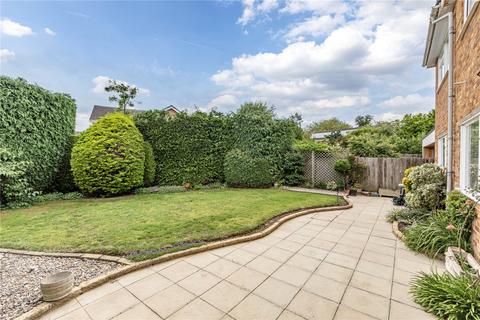 6 Acacia Close, Woodham, Addlestone, KT15 3SJ