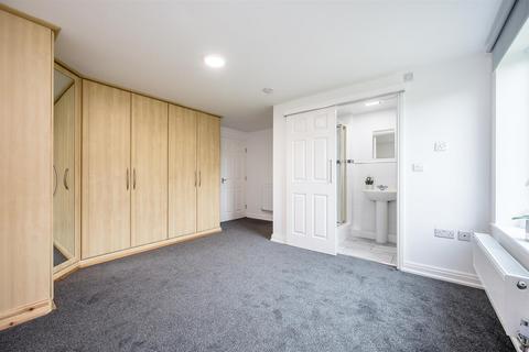 2 bedroom ground floor flat for sale, Ferryside, Warrington WA4