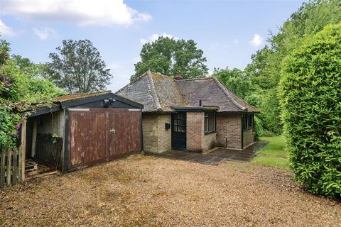 1 bedroom bungalow for sale, 1 Tennysons Lane, Haslemere