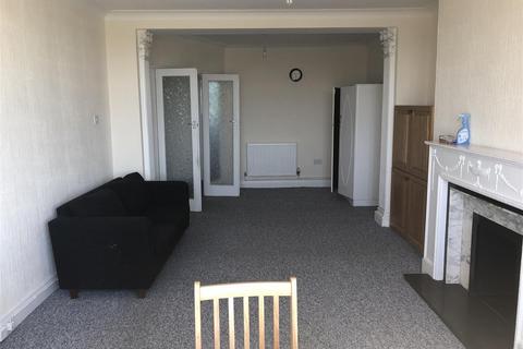 2 bedroom apartment to rent, Quadrant Close , Hendon, London, NW4
