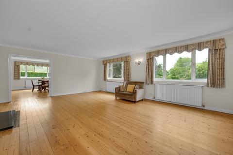 5 bedroom detached house to rent, Hattingley Road, Medstead, Alton, Hampshire, GU34