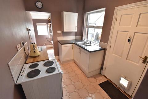 2 bedroom terraced house for sale, Tamworth Road, Kingsbury, Tamworth