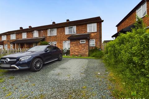 3 bedroom end of terrace house for sale, College Road, Oswestry