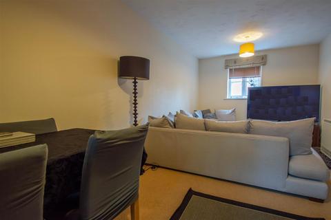 2 bedroom flat for sale, Manor Farm Close, Haverhill CB9