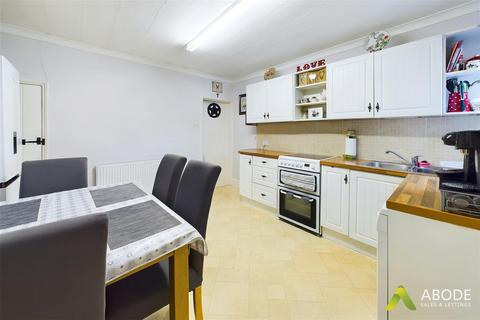 7 South View, Uttoxeter, ST14 7LA