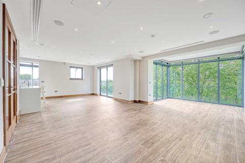 2 bedroom penthouse for sale, New London Road, Chelmsford