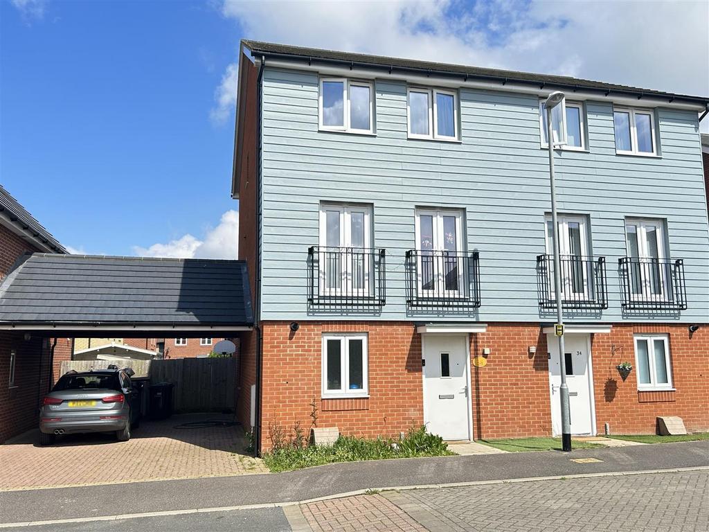 Valerian Gardens, Soham CB7 4 bed semidetached house for sale £170,000