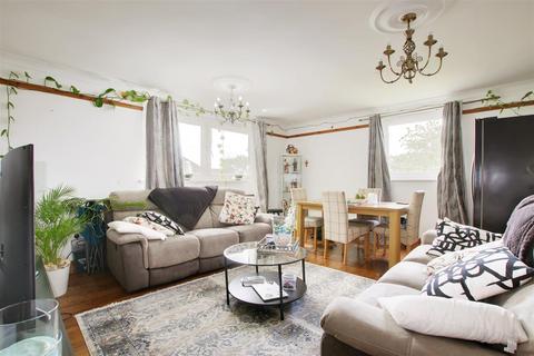 68 Ramney Drive, Enfield, EN3 6DU