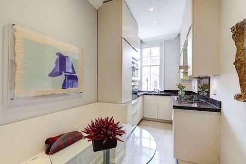 1 bedroom apartment to rent, Cadogan Gardens, London, SW3