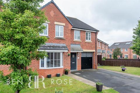 4 bedroom detached house for sale, Whinfell Close, Leyland