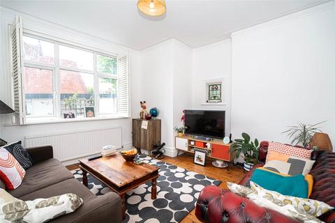 2 bedroom maisonette for sale, Park Avenue North, London., N8