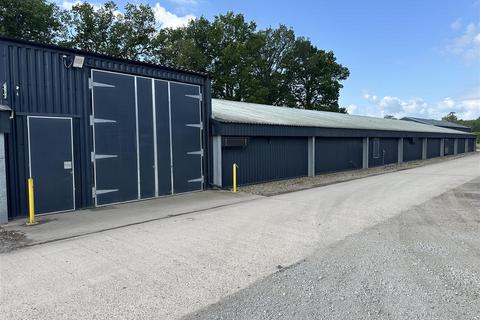 Warehouse to rent, Lynderswood Business Park, Black Notley CM77