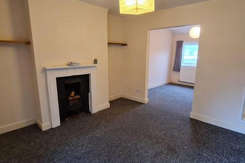 2 bedroom flat to rent, Park Street, Congelton