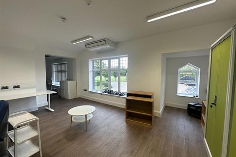 Office to rent, Lynderswood Court, Black Notley CM77