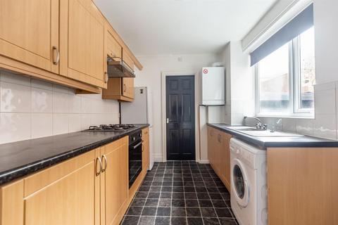2 bedroom flat to rent, Tamworth Road, Arthurs Hill, NE4