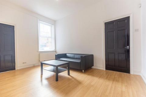 2 bedroom flat to rent, Tamworth Road, Arthurs Hill, NE4