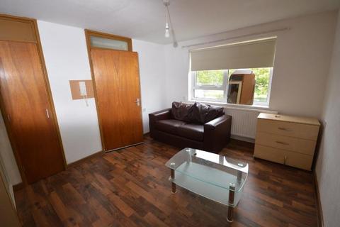 1 bedroom flat to rent, St Clements Court, South Kirkby, Pontefract