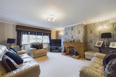 4 bedroom detached house for sale, De La Bere Crescent, Burbage, Hinckley