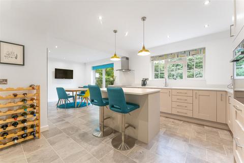4 Chetland Croft, Solihull, B92 0PT