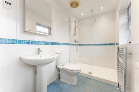 4 Chetland Croft, Solihull, B92 0PT