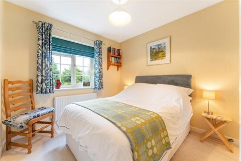 4 Chetland Croft, Solihull, B92 0PT
