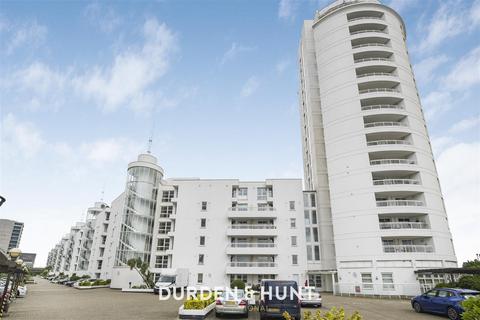 3 bedroom apartment for sale, Barrier Point Road, London E16