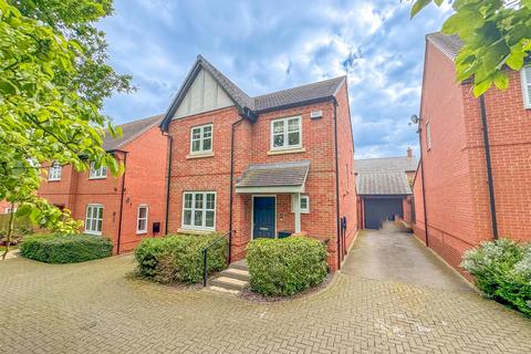 4 bedroom detached house for sale, Quincy Close, Nuneaton