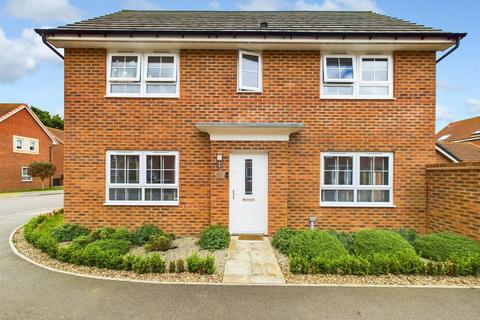 3 bedroom detached house to rent, Brutus Court, North Hykeham, Lincoln