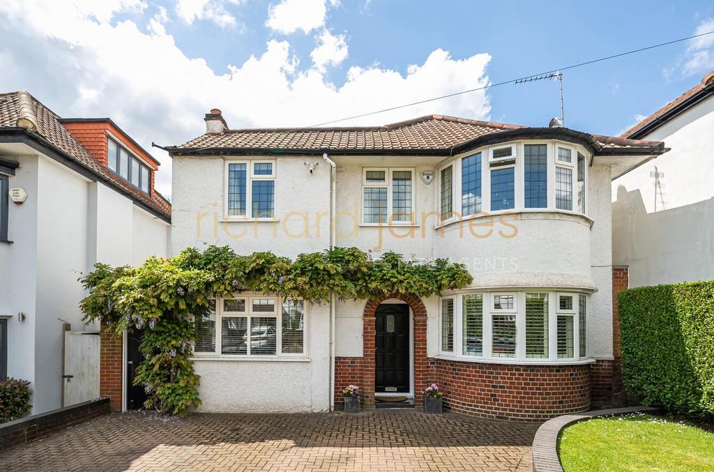 Uphill Grove, Mill Hill, London, NW7 4 bed detached house for sale £