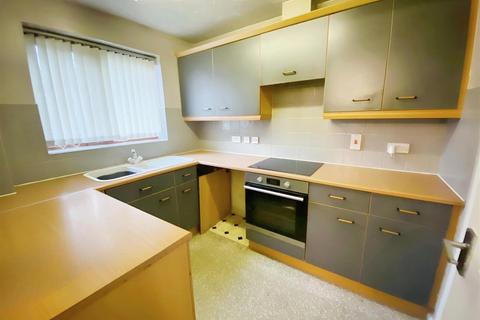 1 bedroom flat to rent, Gillett Close, Nuneaton