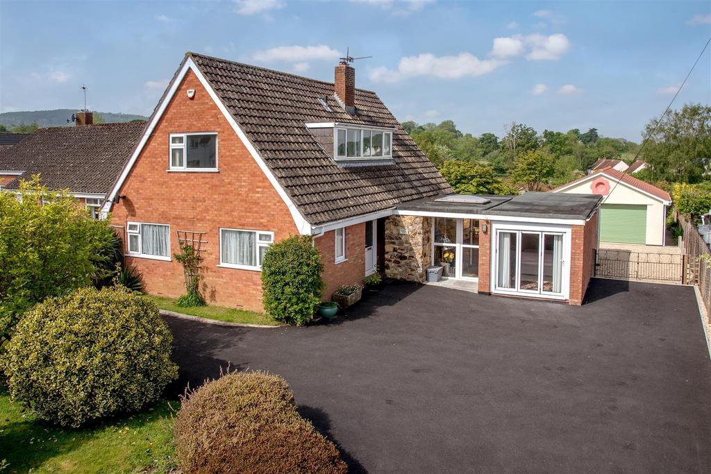 Blagdon Hill, Taunton 4 bed detached house for sale £535,000