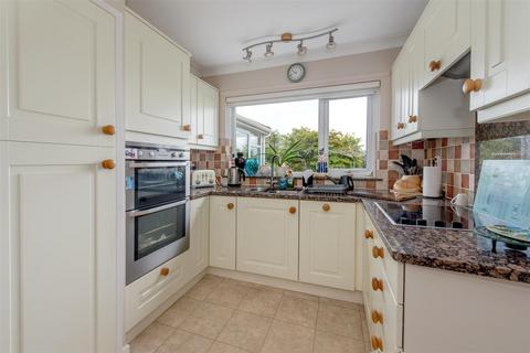 4 bedroom detached house for sale, Blagdon Hill, Taunton