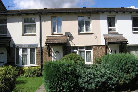 3 bedroom terraced house to rent, Springwood Drive,Godinton Park