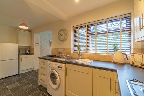 7 Brookside, Dudley, DY3 2QH