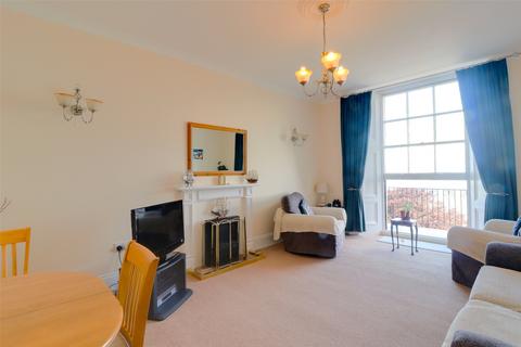 2 bedroom apartment for sale, Hillsborough Terrace, Ilfracombe, Devon, EX34