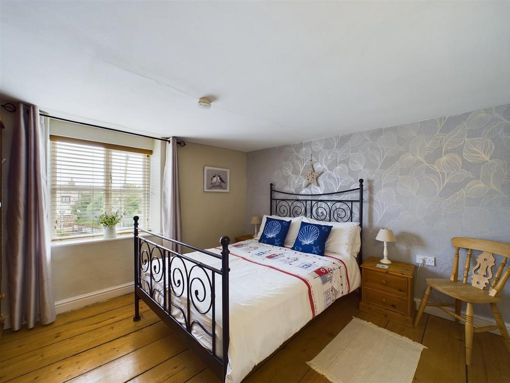 Bedroom: