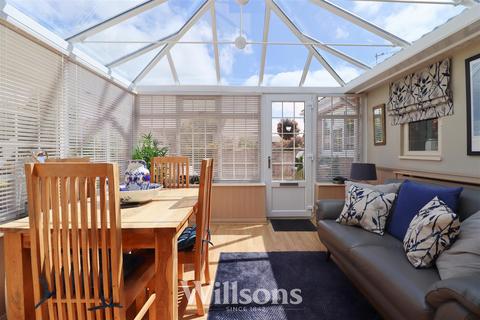 2 bedroom detached bungalow for sale, Holywell Road, Alford