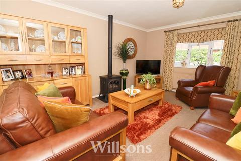 2 bedroom detached bungalow for sale, Holywell Road, Alford