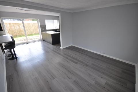 54 Darlington Grove, Moorends, Doncaster, DN8 4TN