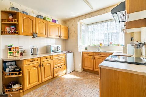 3 bedroom semi-detached house for sale, Manor Park Road, York