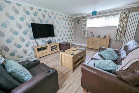 4 bedroom end of terrace house for sale, Brinkhill Walk, Corby NN18