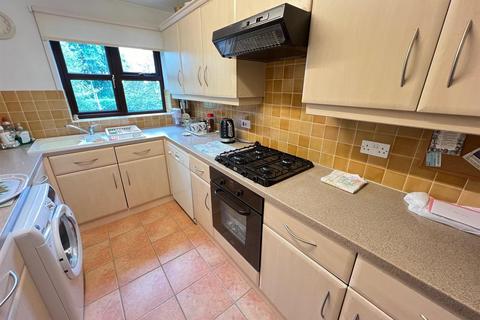 2 bedroom flat for sale, Redlake Road, Stourbridge, DY9 0RY