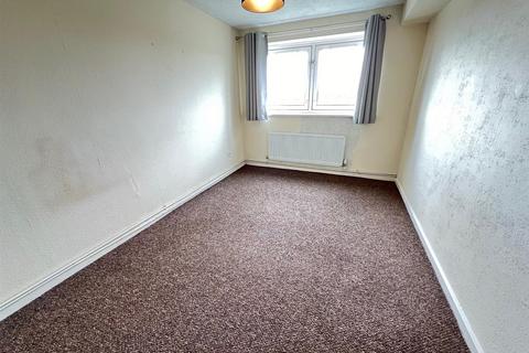 Flat 40, Firmstone Court Firmstone Street, Wollaston, Stourbridge, DY8 4NU