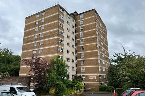 Flat 40, Firmstone Court Firmstone Street, Wollaston, Stourbridge, DY8 4NU